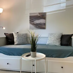 Apartment #family & Friends# Ruhig, Gruen, Gleich In Der City, Wien