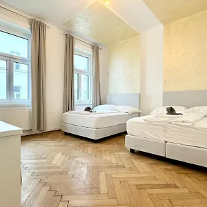Luxury At Famous Kutschkermarkt Appartamento